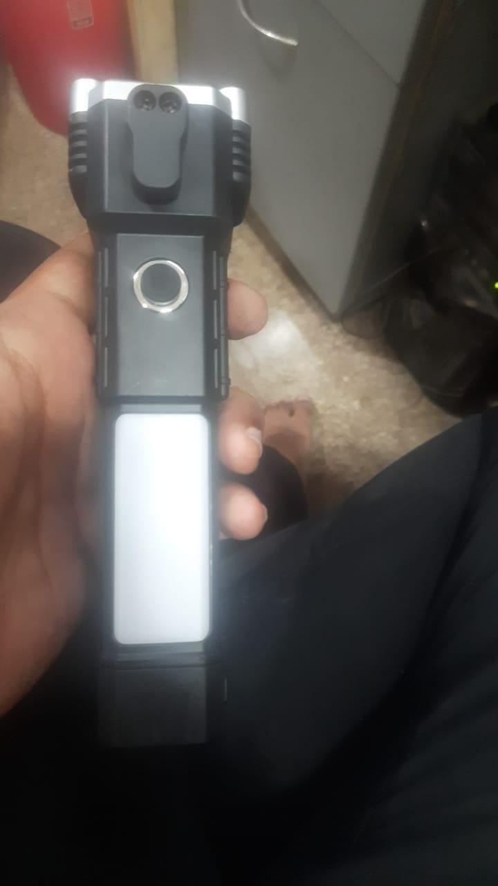 Multifunctional Portable LED Flashlight and Power Bank